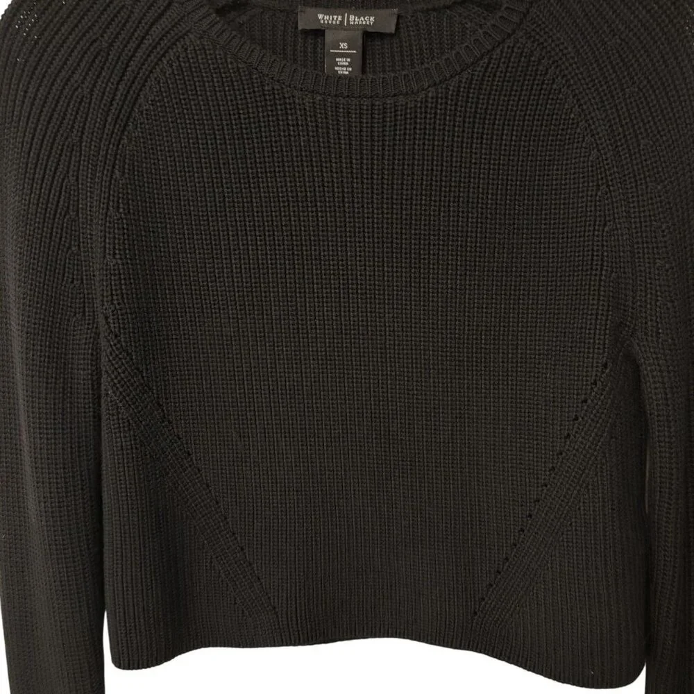 White House Black Market XS Black Knit Cropped Sweater Womens Long Sleeve - Picture 3 of 9